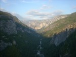Obrzok znmy z mnoha pohadnc - Yosemitsk dolina