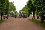 Alej a na konci...fontána. Petrodvorec