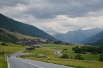 Dedinka Munster s drevenými chatkami typickými pre švajčiarske Alpy