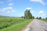Cesta na juhu Lotyšska bola dosť rozbitá, hneď sme sa cítili ako doma :).